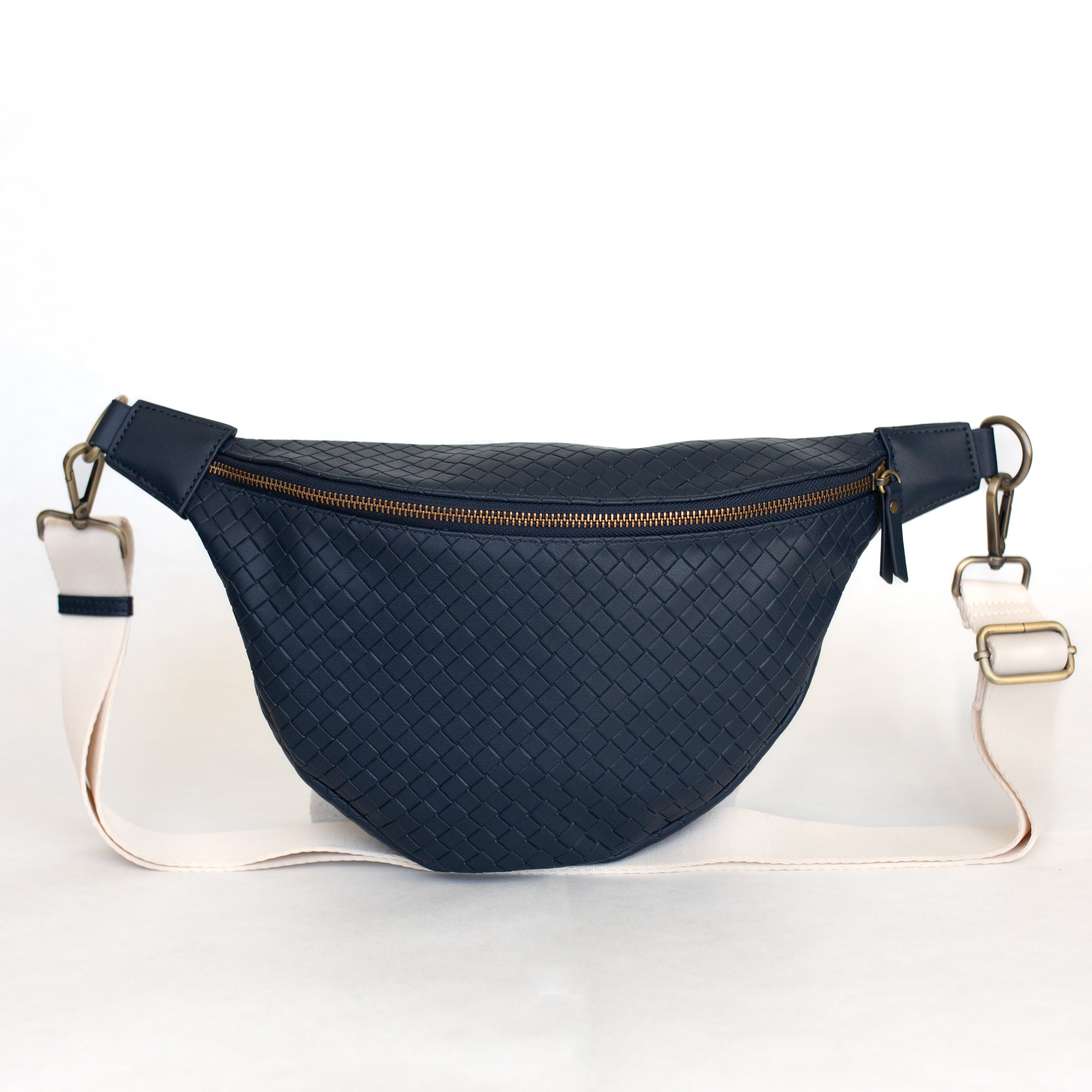AMY CROSSBODY